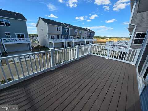1356 RED CLOVER LN, RANSON, WV 25438