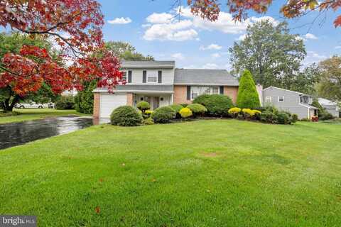 215 SURREY ROAD, SOUTHAMPTON, PA 18966