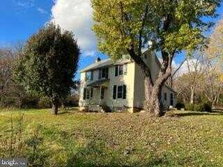 8053 TUSCARORA PIKE, MARTINSBURG, WV 25403
