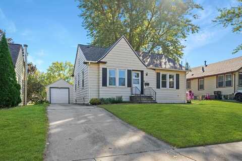 1624 East Street, Cedar Falls, IA 50613