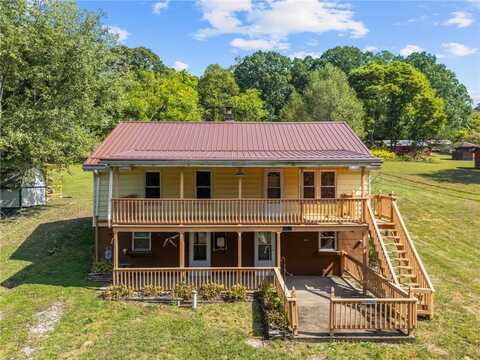 10 Williams Rd, Hanover Twp, PA 15021