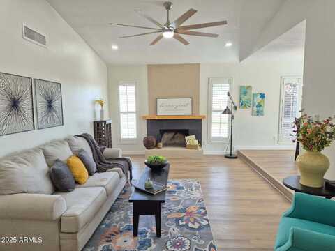 8109 N 40TH Avenue, Phoenix, AZ 85051