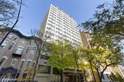 30 E. DIVISION Street, Chicago, IL 60610