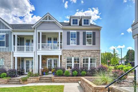 215 Junaluska Drive, Davidson, NC 28036