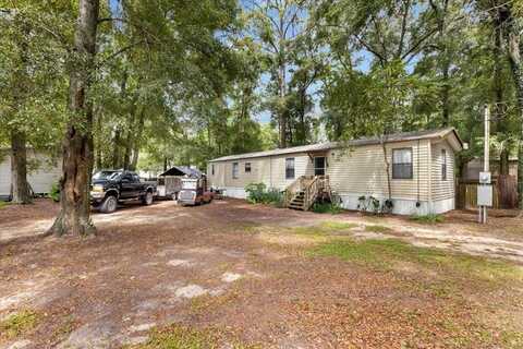 901 Eleventh Ave, Trenton, FL 32693