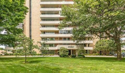 3663 Grand Avenue unit: 804, Des Moines, IA 50312