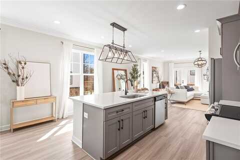 1969 Hollywood Road NW 17, Atlanta, GA 30318