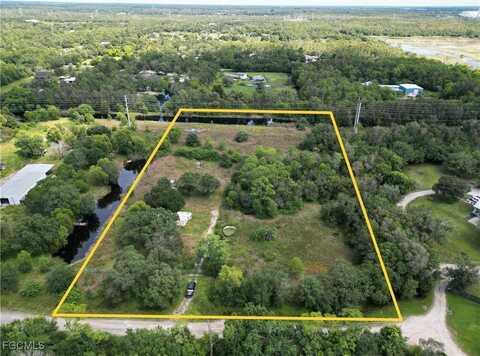 6851 Carmelita Drive, Fort Myers, FL 33905