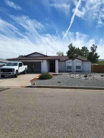 1724 Powder River Drive NE, Rio Rancho, NM 87144