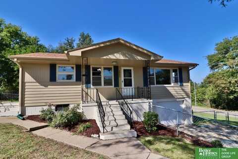 4902 S 56Th Street, Omaha, NE 68117