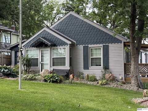 1102 Avenue A, Plattsmouth, NE 68048