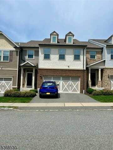 5 Albert Ct, Randolph, NJ 07869