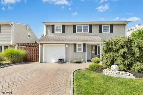 25 N Lincoln Ave, Woodbridge, NJ 07067