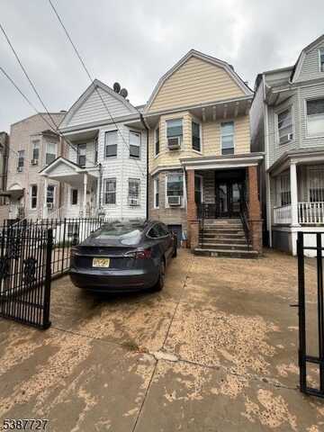 223 Harrison Ave, Jersey City, NJ 07304