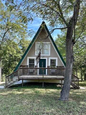 97 W Sugar Lake Drive, Mound City, KS 66056