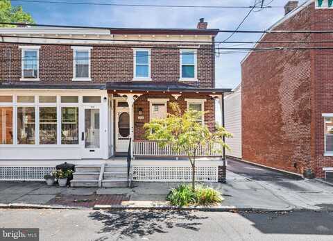 111 E SECOND ST, NEW CASTLE, DE 19720