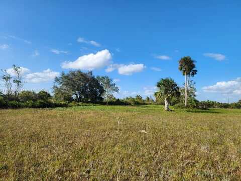 18717 NW 258 st, Okeechobee, FL 34972
