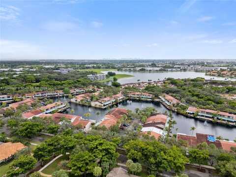 8336 Dundee Ter, Miami Lakes, FL 33016