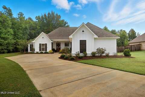 504 Crestmoor Drive, Canton, MS 39046