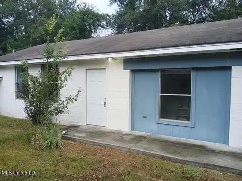 12011 Three Rivers Rd, Gulfport, MS 39503