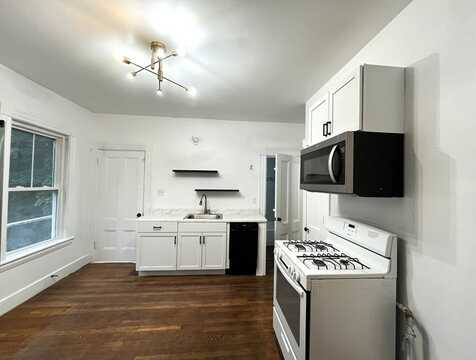 168 Elliot St, Newton, MA 02464