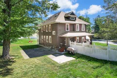 612 Grove St, Worcester, MA 01605