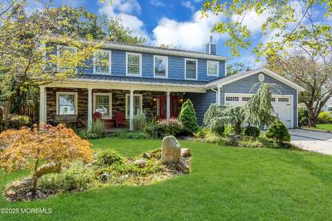 94 Rolling Hills Court, Toms River, NJ 08755