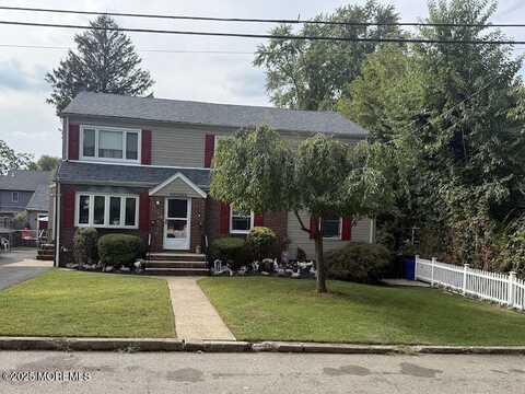 98 John Place, Bergenfield, NJ 07621