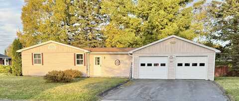 123 Birch Street, Madawaska, ME 04756