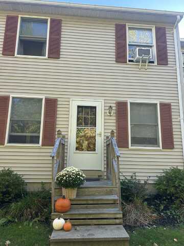 135g Mayo Road, Hampden, ME 04444
