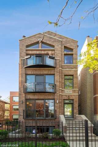 2430 W Iowa Street, Chicago, IL 60622