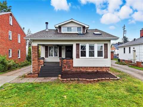 6111 Manchester Road, Parma, OH 44129