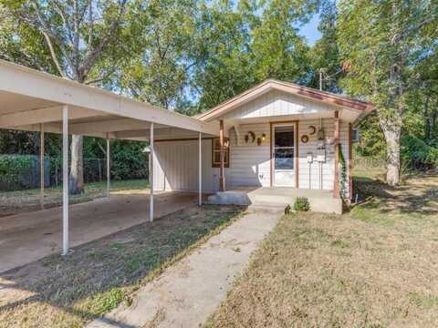 1505 Woods Lane, Haltom City, TX 76117