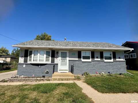 1010 Kathey Drive, Maquoketa, IA 52060