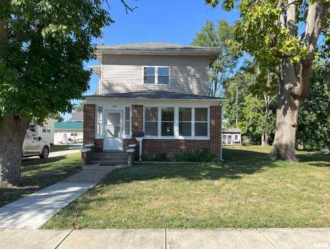 121 E TREMONT Street, Waverly, IL 62692