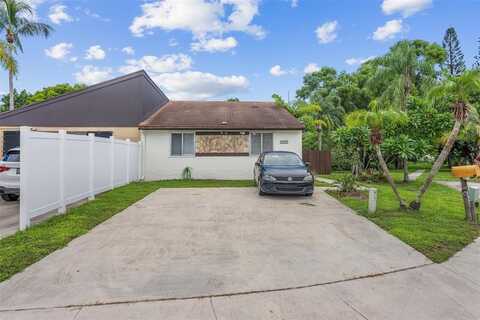 4505 NW 3rd Dr, Delray Beach, FL 33445