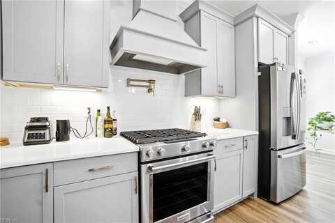 1349 Narrow Way, Virginia Beach, VA 23451