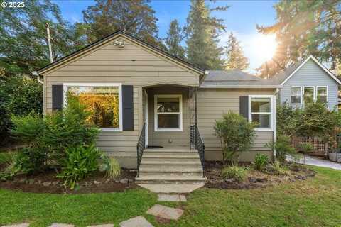 239 ROCK ST, Silverton, OR 97381