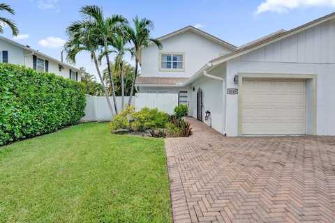 3018 Spanish Trail Trail, Delray Beach, FL 33483