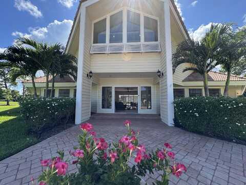 10119 Bay Tree Court, Port Saint Lucie, FL 34986