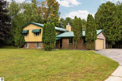 4722 Barnes Road, Traverse City, MI 49684
