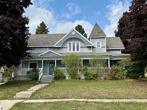 319 3rd Street, Marion, MI 49665