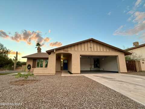 7640 S Camino Escarpado, Tucson, AZ 85746