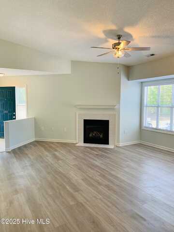 4142 Breezewood Drive, Wilmington, NC 28412