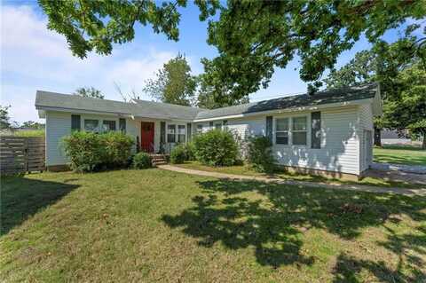 813 NW A ST, Bentonville, AR 72712