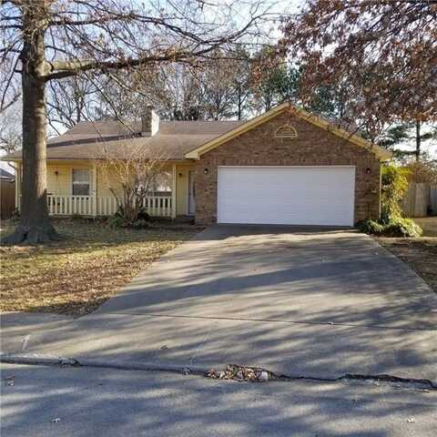 2972 John Wayne DR, Fayetteville, AR 72727