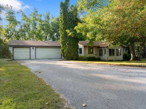 1888 Trembley Drive, Indian River, MI 49749