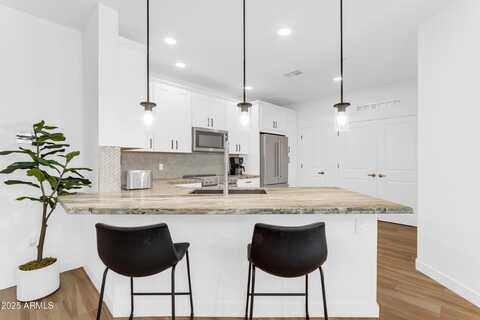 2511 W QUEEN CREEK Road, Chandler, AZ 85248