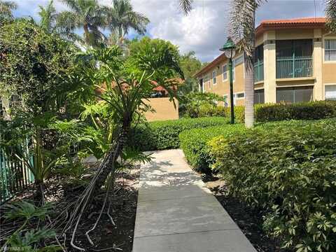 8950 Colonnades, BONITA SPRINGS, FL 34135