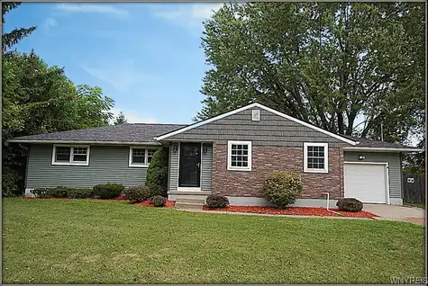 5252 William Street, Lancaster, NY 14086